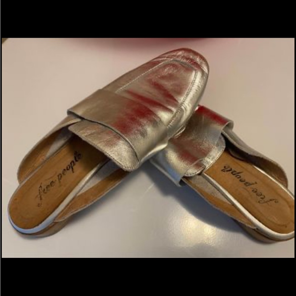 Free people size 7 slip on shoes